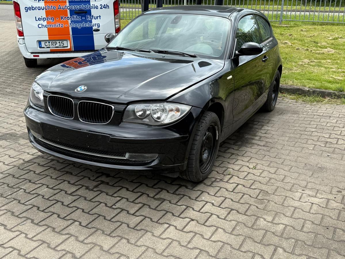 BMW 1er E81 original Stoßstange Stoßfänger vorn 475 Blacksaphire Facelift BJ07